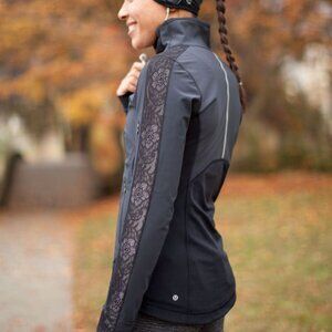 lululemon RUN Draft Dodger Jacket Black Size 4 Lace Reflective Gym Yoga Running